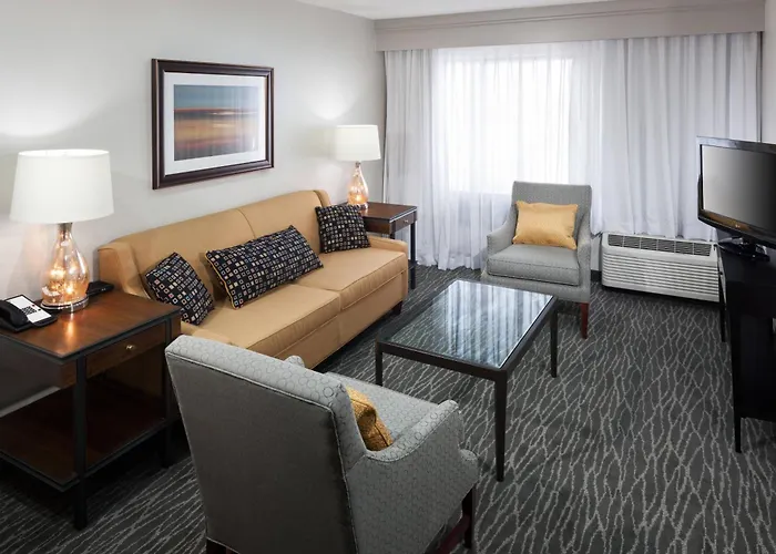 Courtyard By Marriott Waco