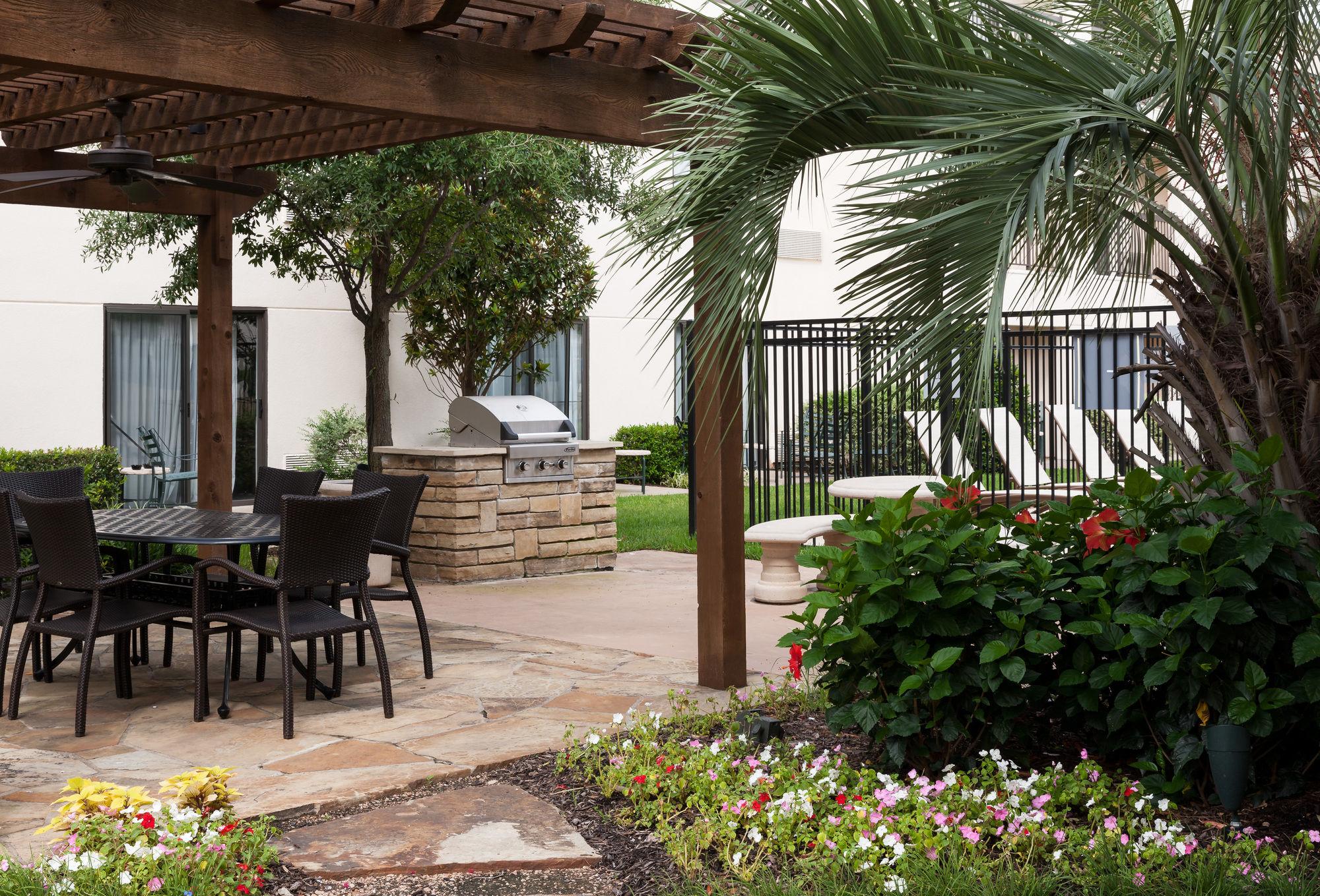 Hotel Courtyard By Marriott 3*
