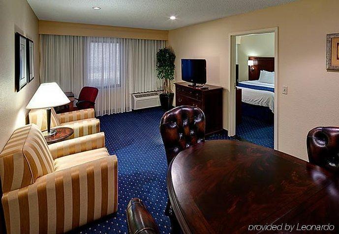 Courtyard By Marriott 3* Waco