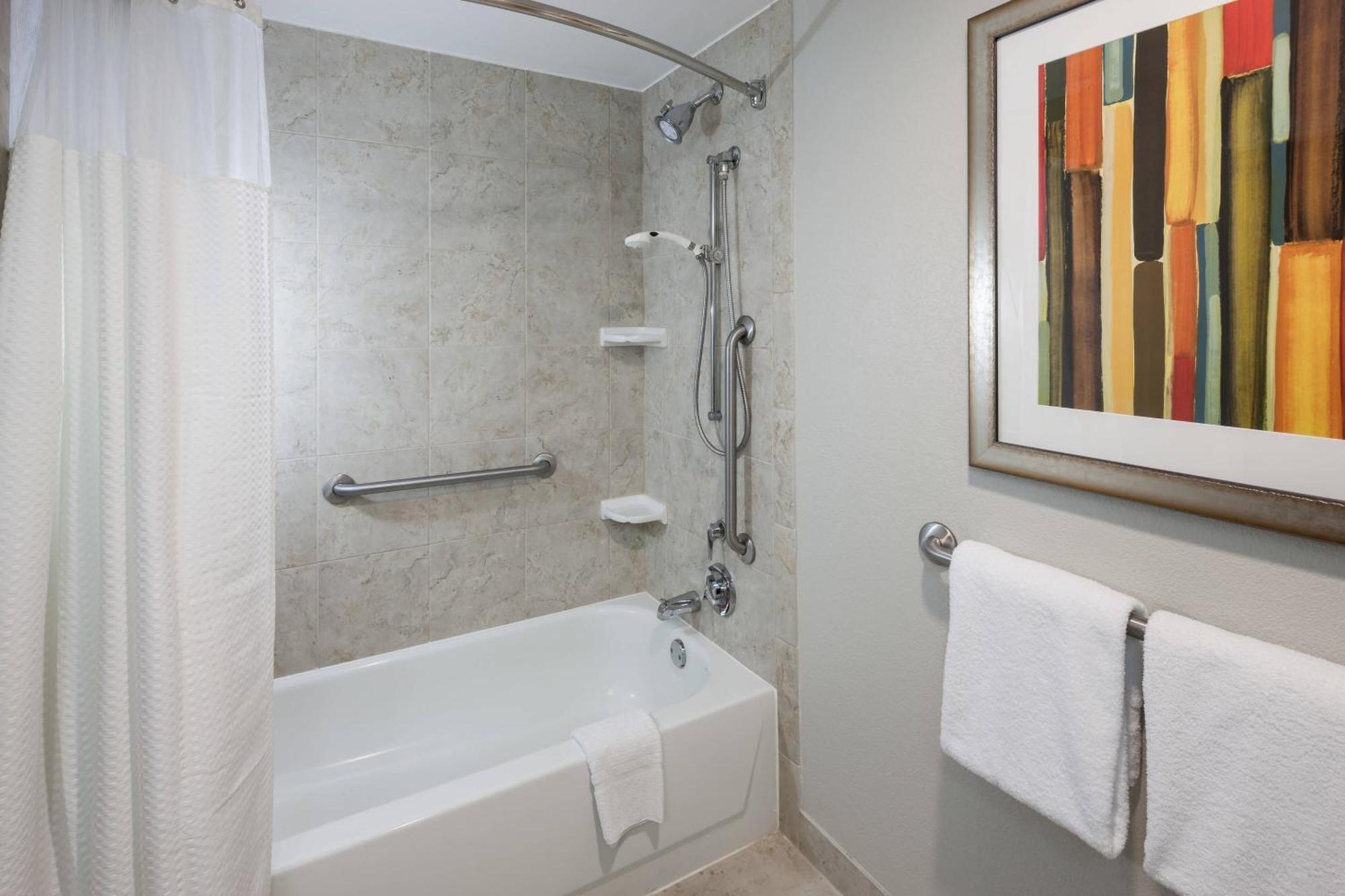 Hotel Courtyard By Marriott 3*