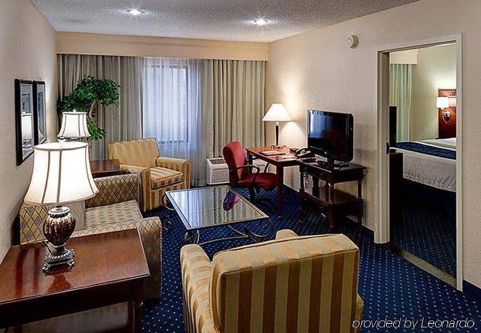 Hotel Courtyard By Marriott 3*