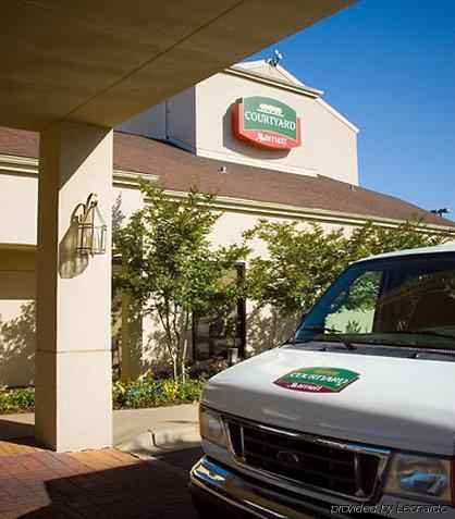 Courtyard By Marriott